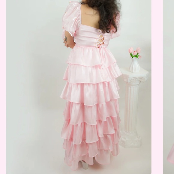 Pink ruffle tiered slit maxi dress - Picture 6 of 6